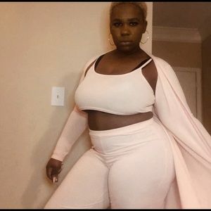 2 piece set comes with jacket and pants.